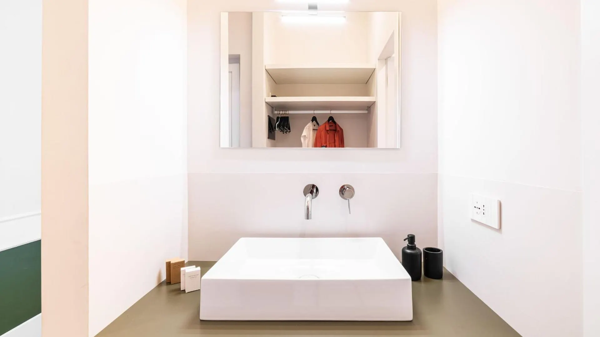 Guest house Cortese Suite Naples Italy