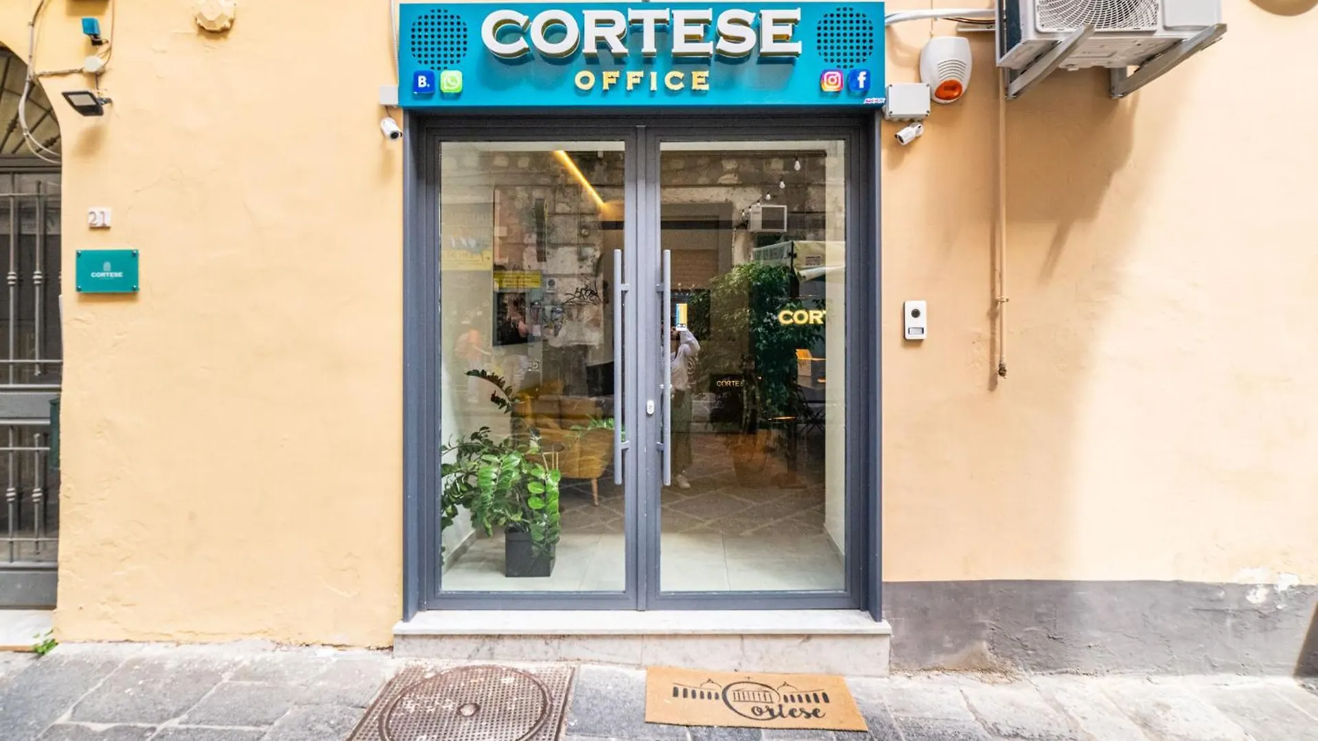 Cortese Suite Naples 0*,